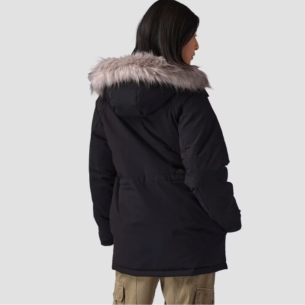 Brand new Basin and Range parka. Size large. Bought final sale but doesn't fit. - Picture 5 of 5